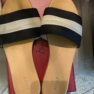 Bally Slides